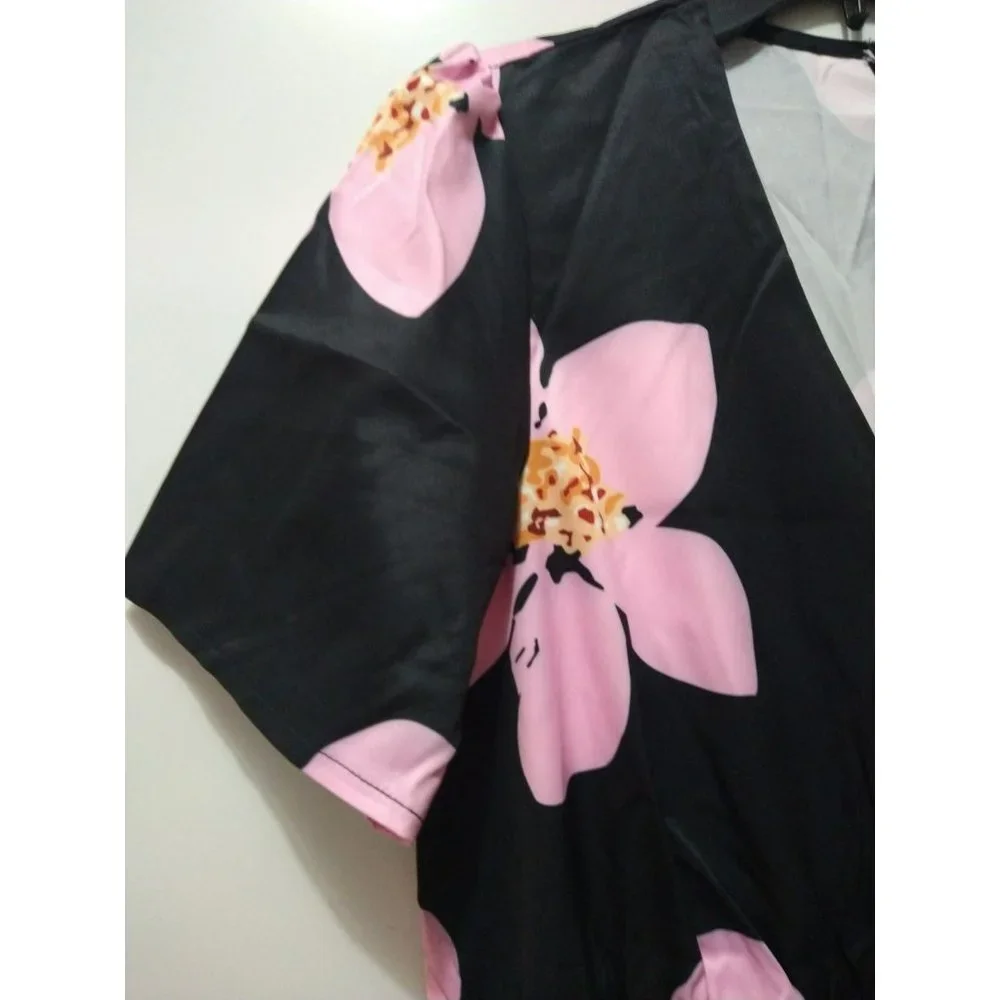 Black/pink blossoms one piece Jumpsuit Size 0X fits size Large - Picture 3 of 7